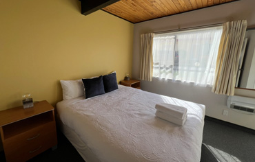 Lake View Two-Bedroom Apartment