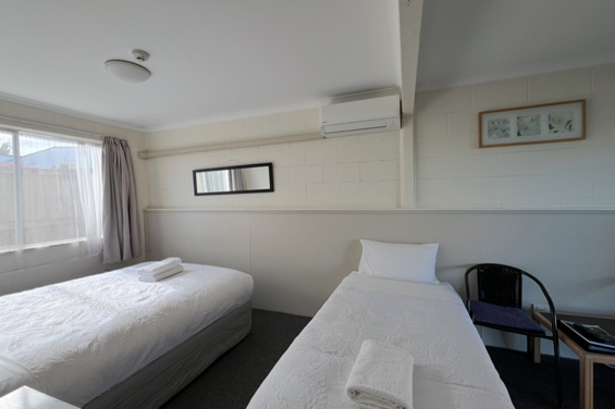 Twin Studio bedroom 2