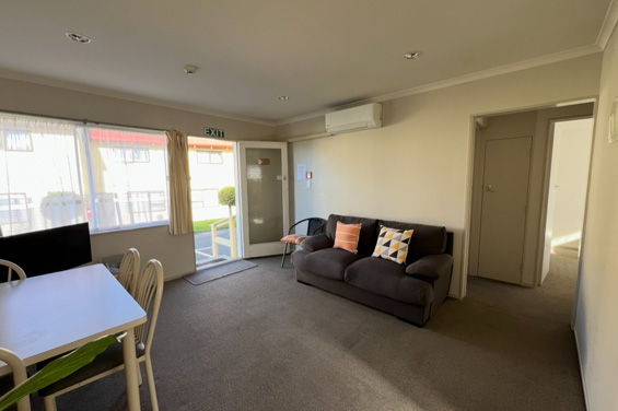 Ground-Floor Family Apartment lounge